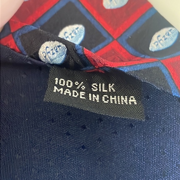 Pfizer Men’s All Silk Necktie - Red & Navy - Picture 5 of 7